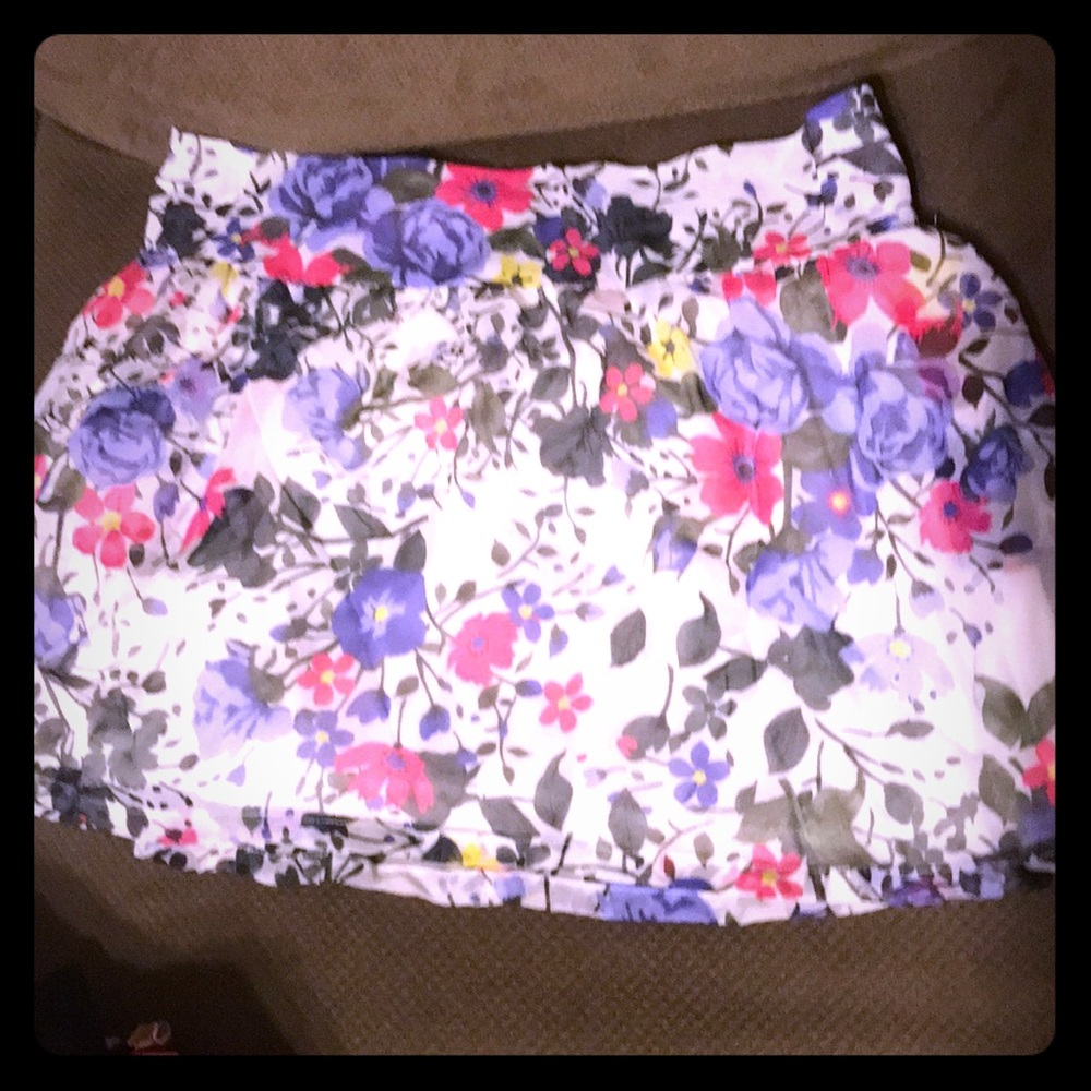 NWOT Dream Out Loud by Selena Gomez Chiffon Skirt